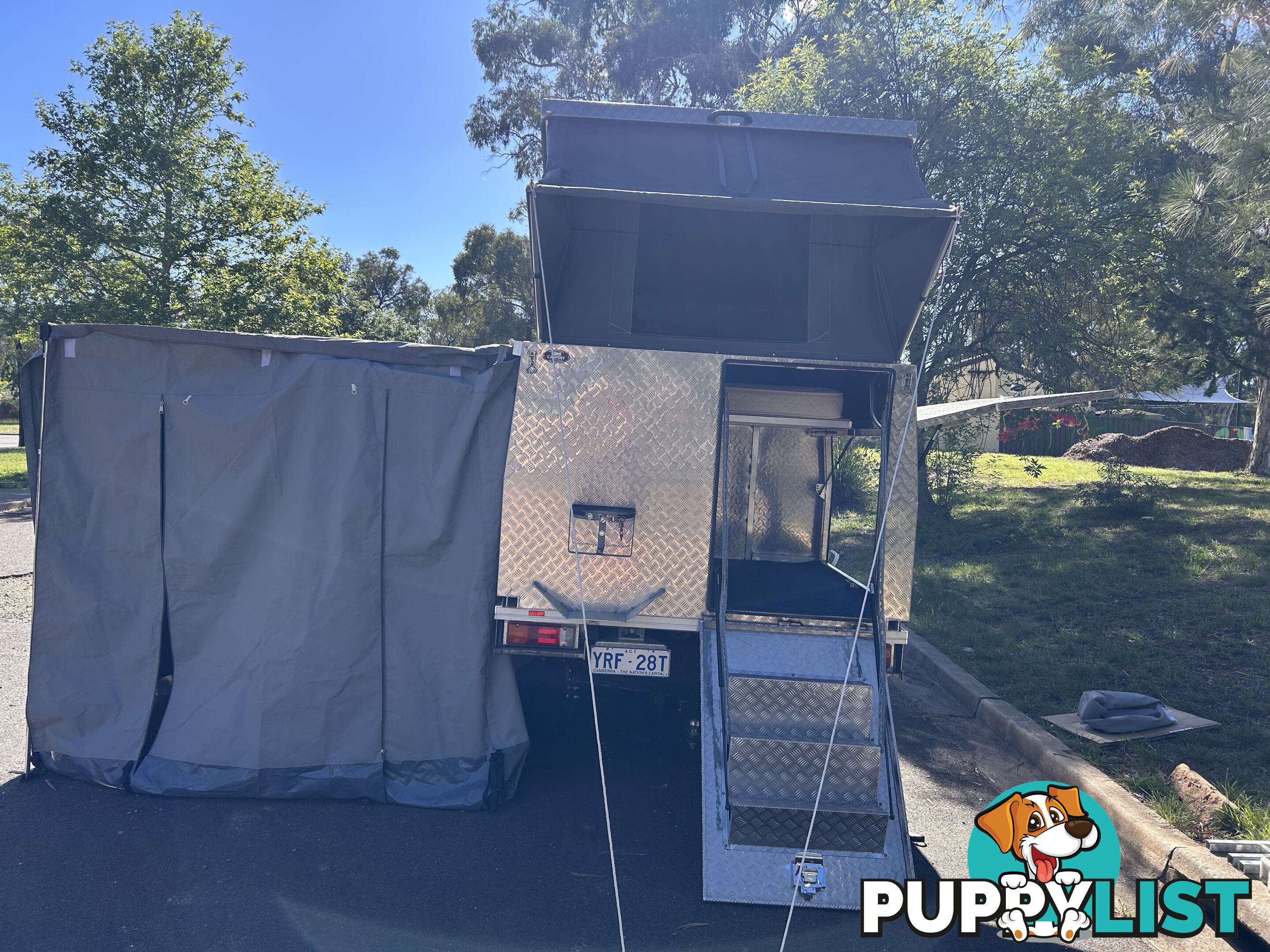 Slide on (jack-off) camper. Excellent condition.