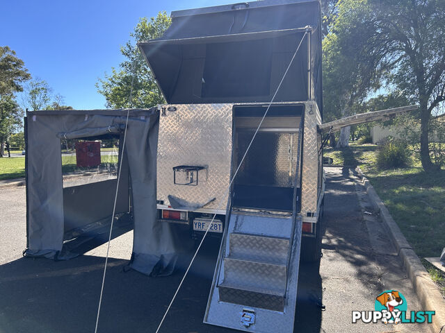 Slide on (jack-off) camper. Excellent condition.