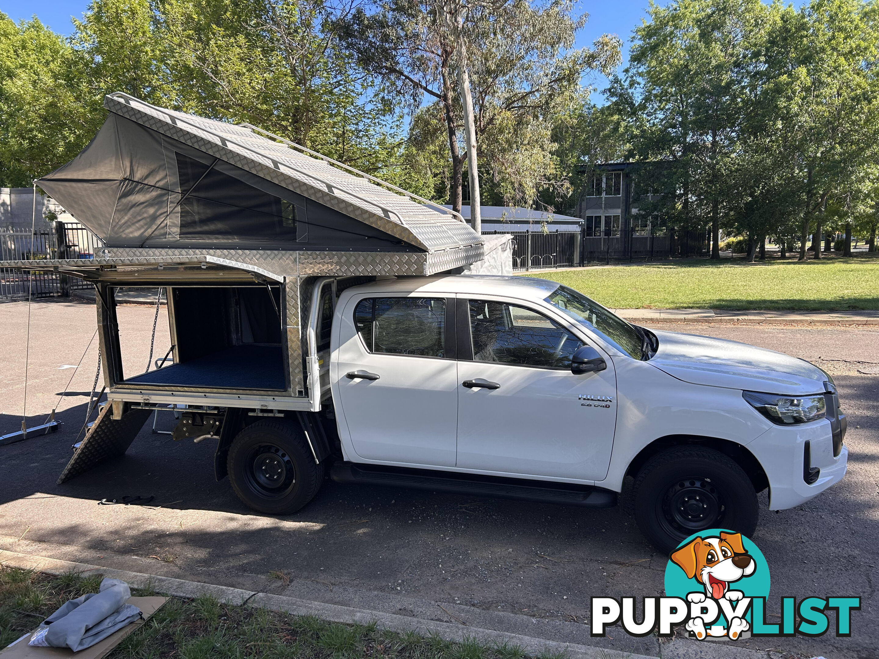 Slide on (jack-off) camper. Excellent condition.