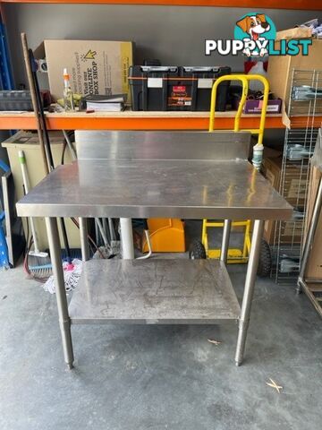 Stainless Steel Outlet Bench