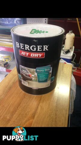 NEW BERGER HEAVY DUTY PAVING PAINT