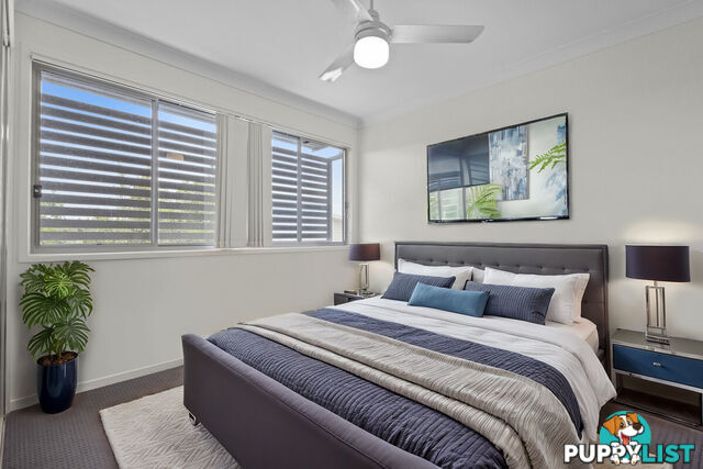 2/20 Oakwood Court WARNER QLD 4500