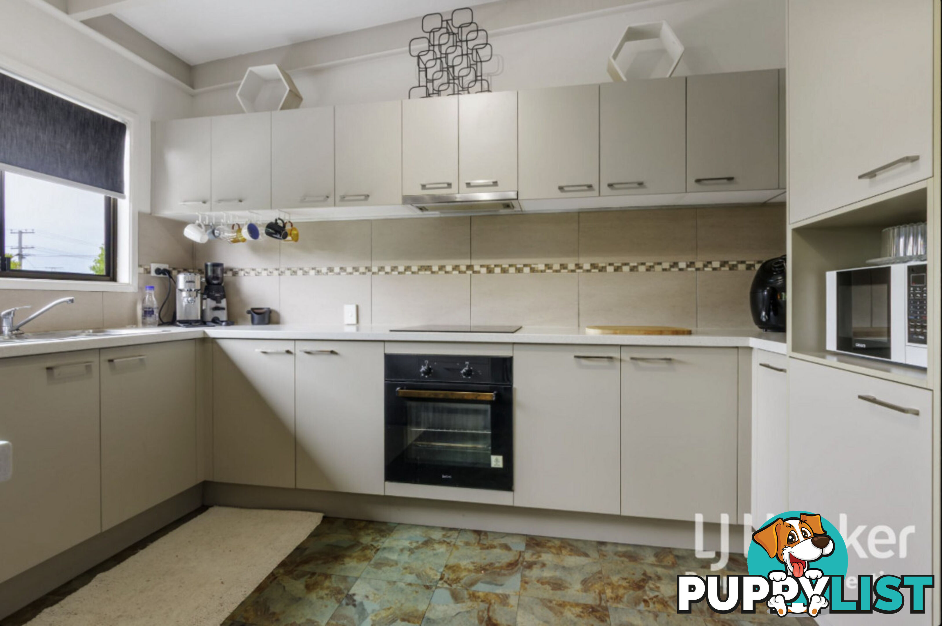 10 Bisschop Street DECEPTION BAY QLD 4508