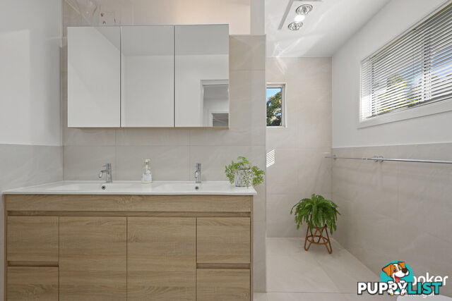 1 Crest Street KALLANGUR QLD 4503