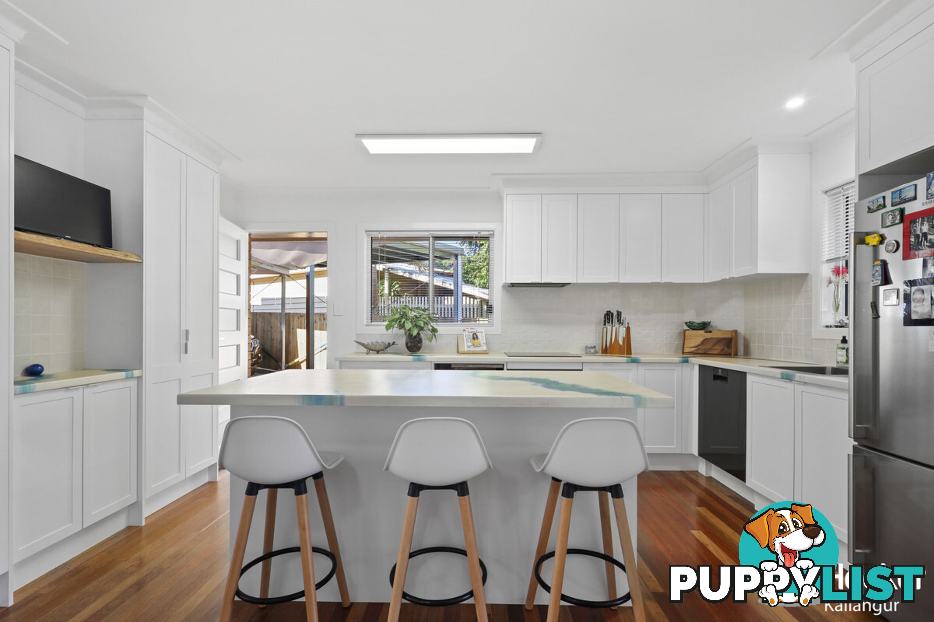 1 Crest Street KALLANGUR QLD 4503