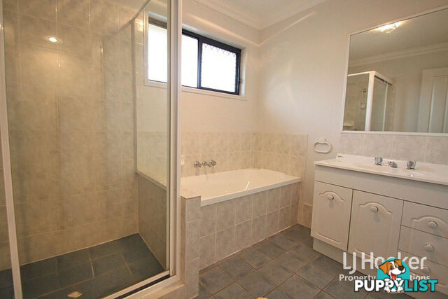 51 Glasshouse Circuit KALLANGUR QLD 4503