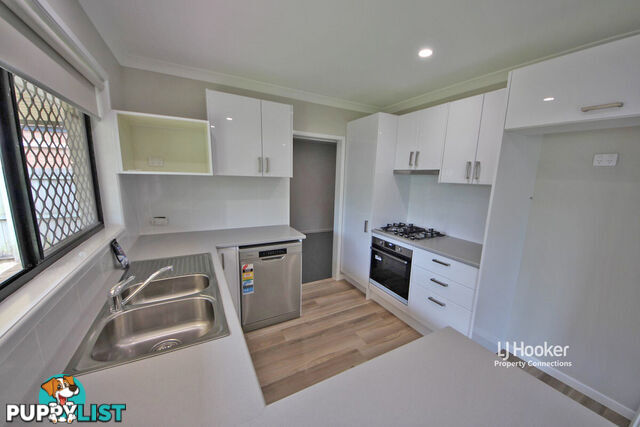 8 Deakin Close FITZGIBBON QLD 4018