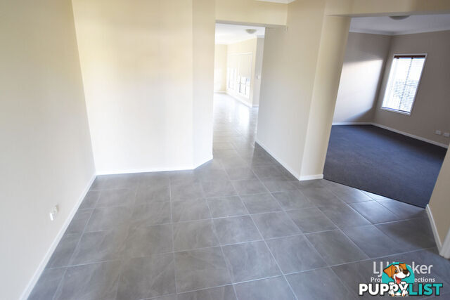 19 Wallaroo Circuit NORTH LAKES QLD 4509