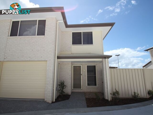 2/11 Storey Road KALLANGUR QLD 4503