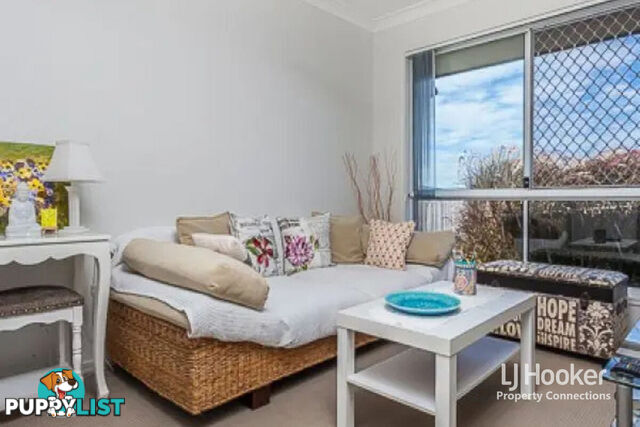 2/15 Wakeham Street KALLANGUR QLD 4503