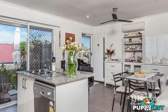 2/15 Wakeham Street KALLANGUR QLD 4503