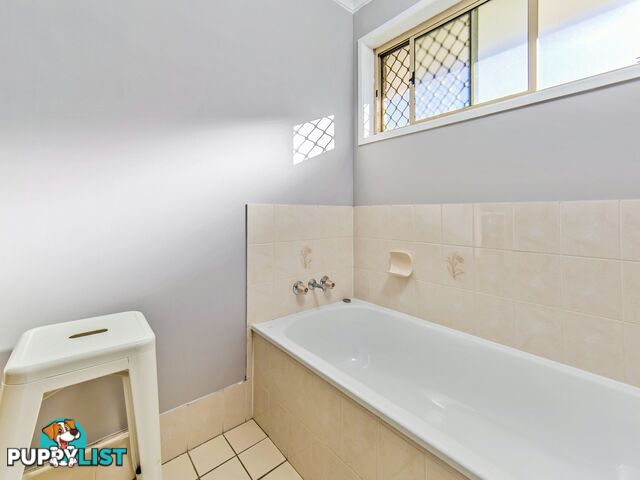 15 Poplar Place KALLANGUR QLD 4503