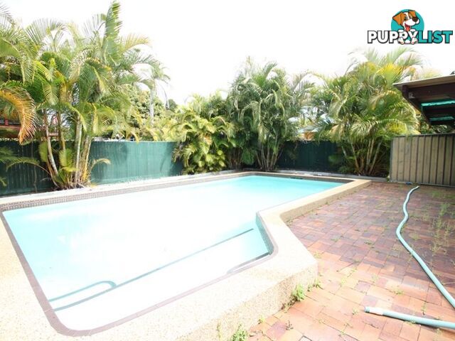 15 Paul Street KALLANGUR QLD 4503