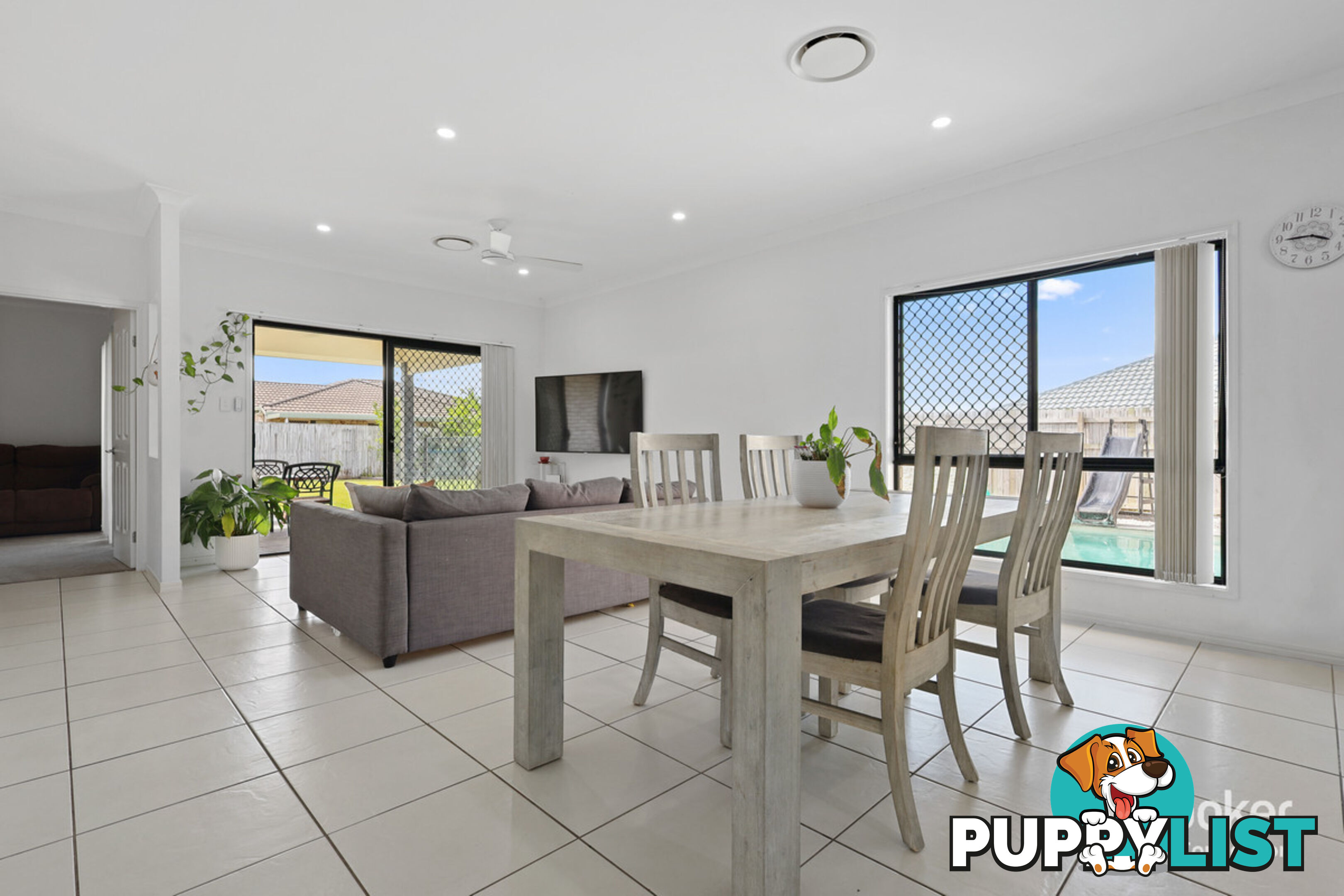 18 Eloise Place BURPENGARY QLD 4505