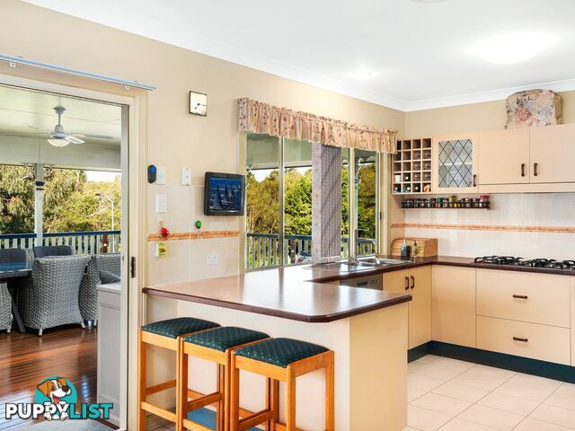 1 Chesterfield Drive MURRUMBA DOWNS QLD 4503