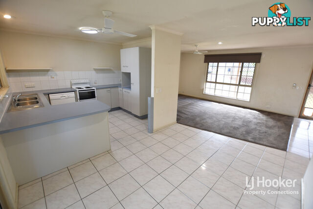 7 Jenelle Street KALLANGUR QLD 4503