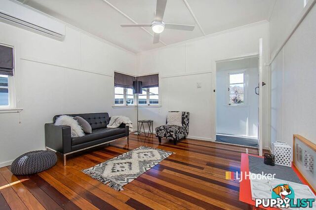 1 Frank Street SCARBOROUGH QLD 4020