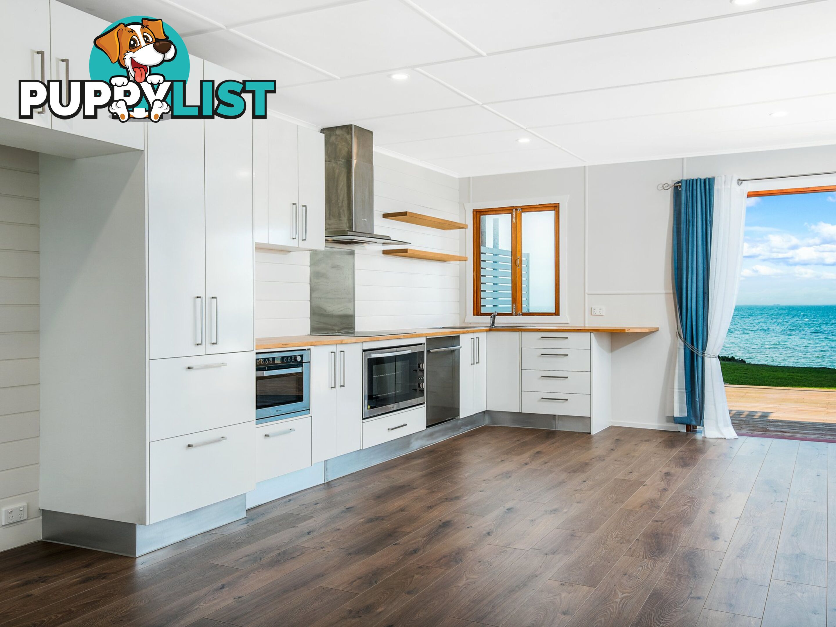 32 Woodcliffe Crescent WOODY POINT QLD 4019