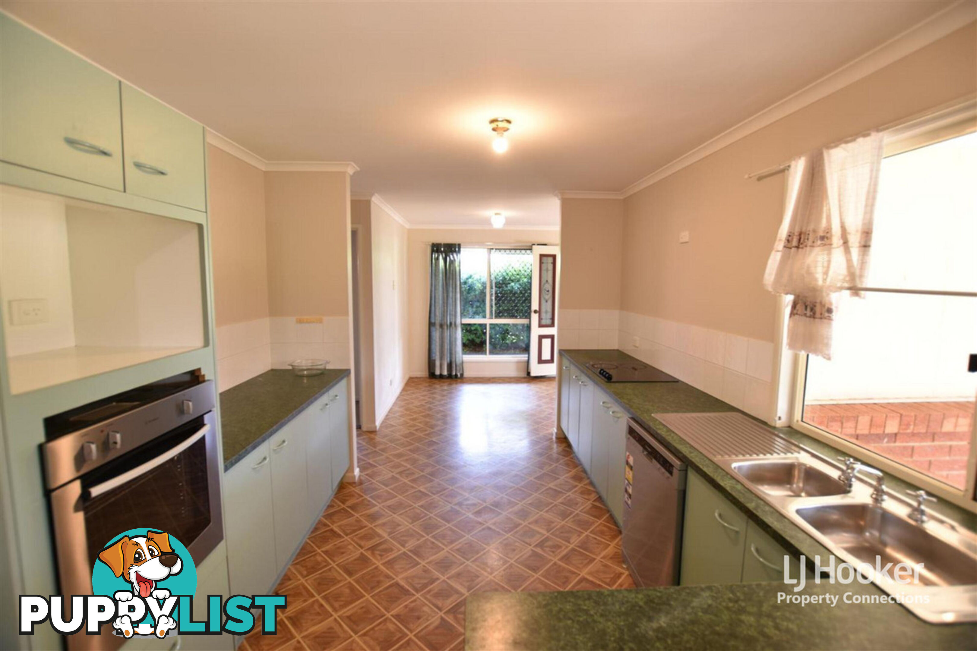 15 Wattlebrush Court MURRUMBA DOWNS QLD 4503