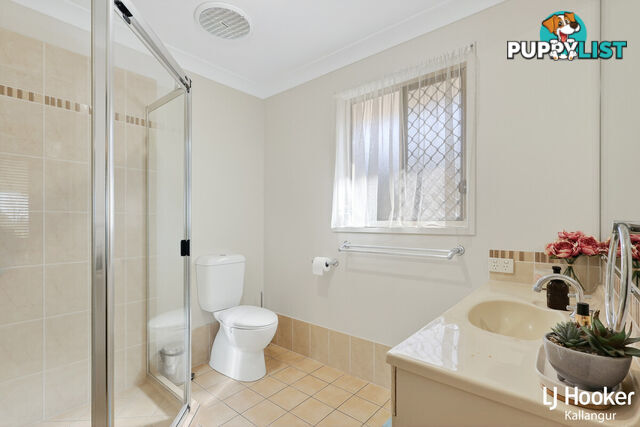 4 Glenveagh Place KALLANGUR QLD 4503