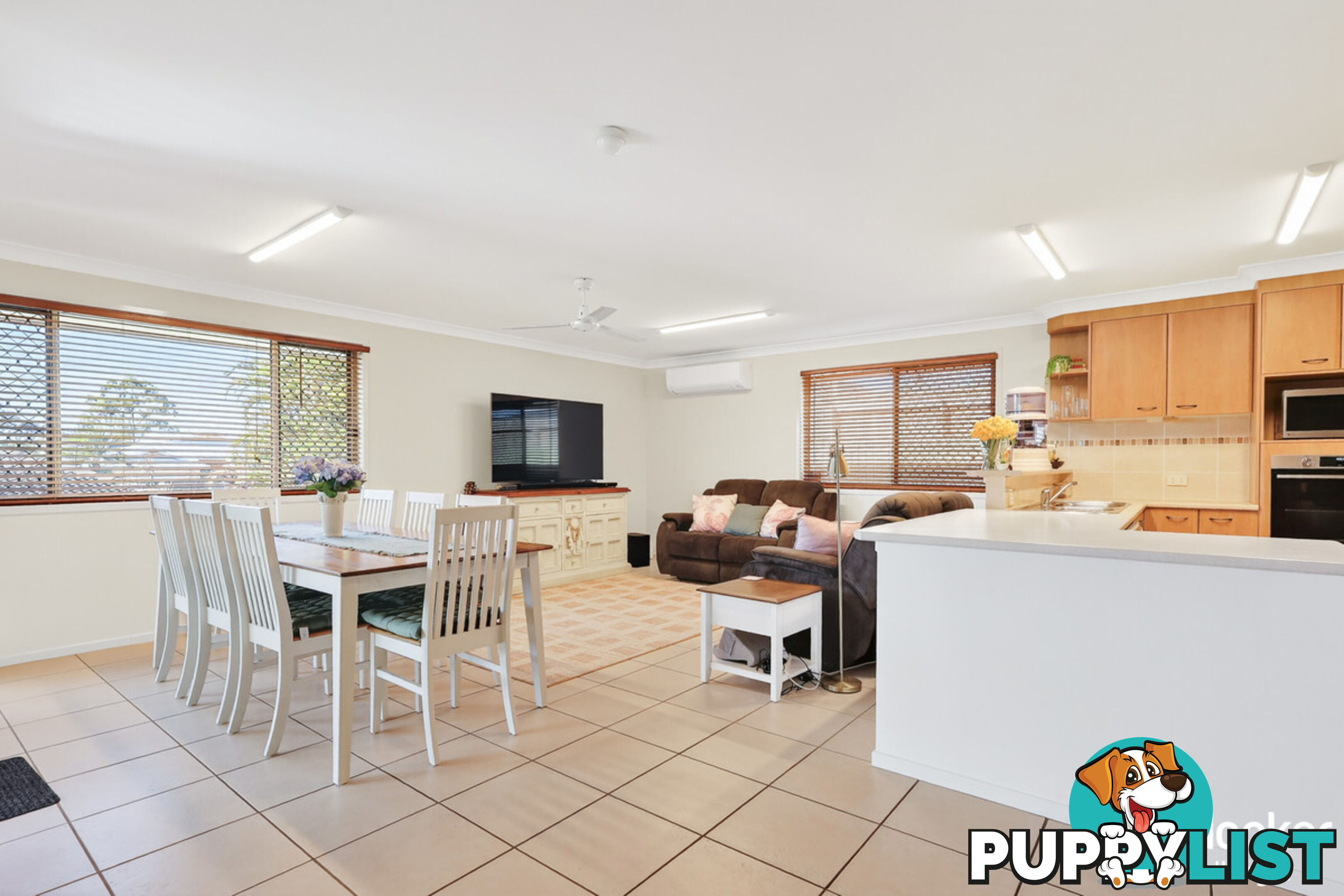 4 Glenveagh Place KALLANGUR QLD 4503