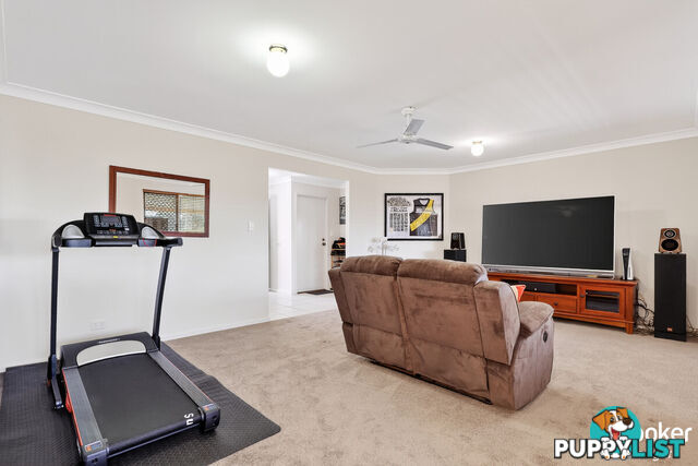 4 Glenveagh Place KALLANGUR QLD 4503