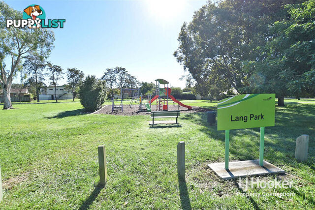 5 Hedge Street STRATHPINE QLD 4500