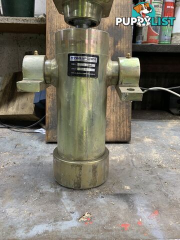 Hydraulic Cylinder