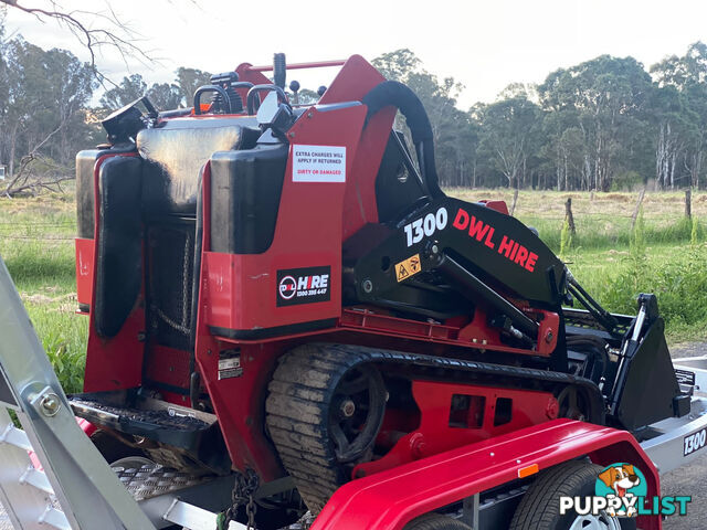 Toro TX1000 Skid Steer Loader