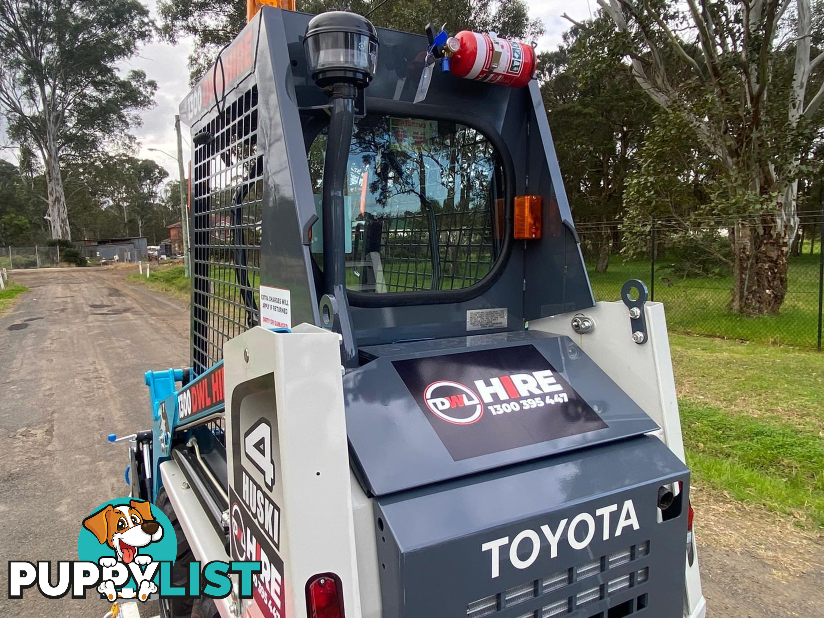 Toyota 4-SDK4 Huski Skid Steer Loader