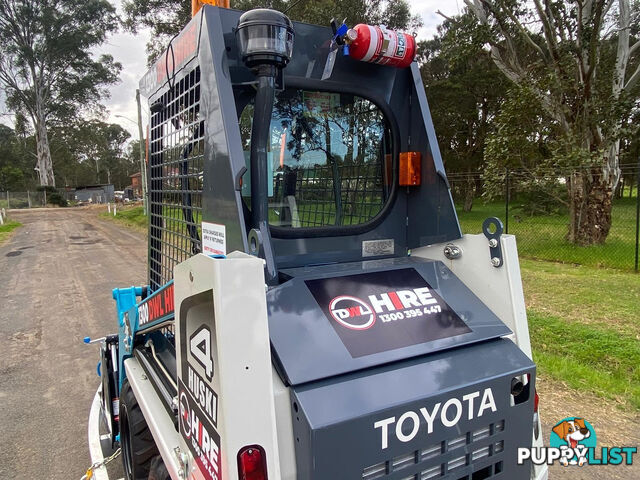 Toyota 4-SDK4 Huski Skid Steer Loader