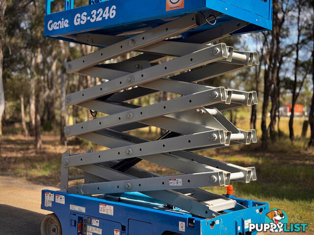 Genie GS3246 Scissor Lift Access &amp; Height Safety