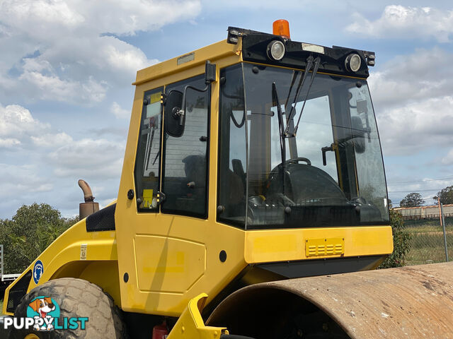 Bomag BW211D-4 Vibrating Roller Roller/Compacting