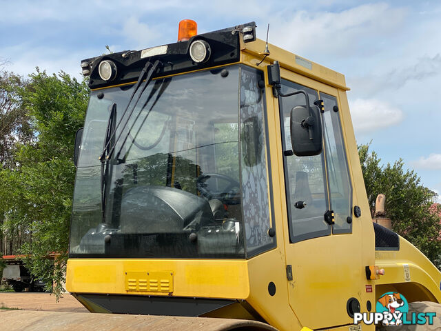 Bomag BW211D-4 Vibrating Roller Roller/Compacting