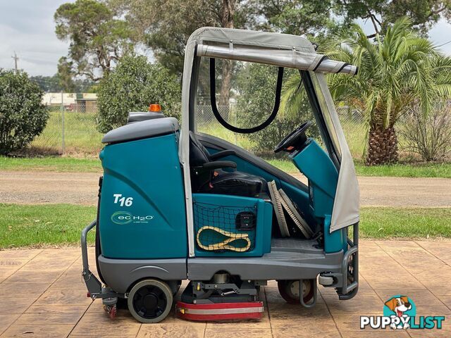 Tennant T16 Sweeper Sweeping/Cleaning