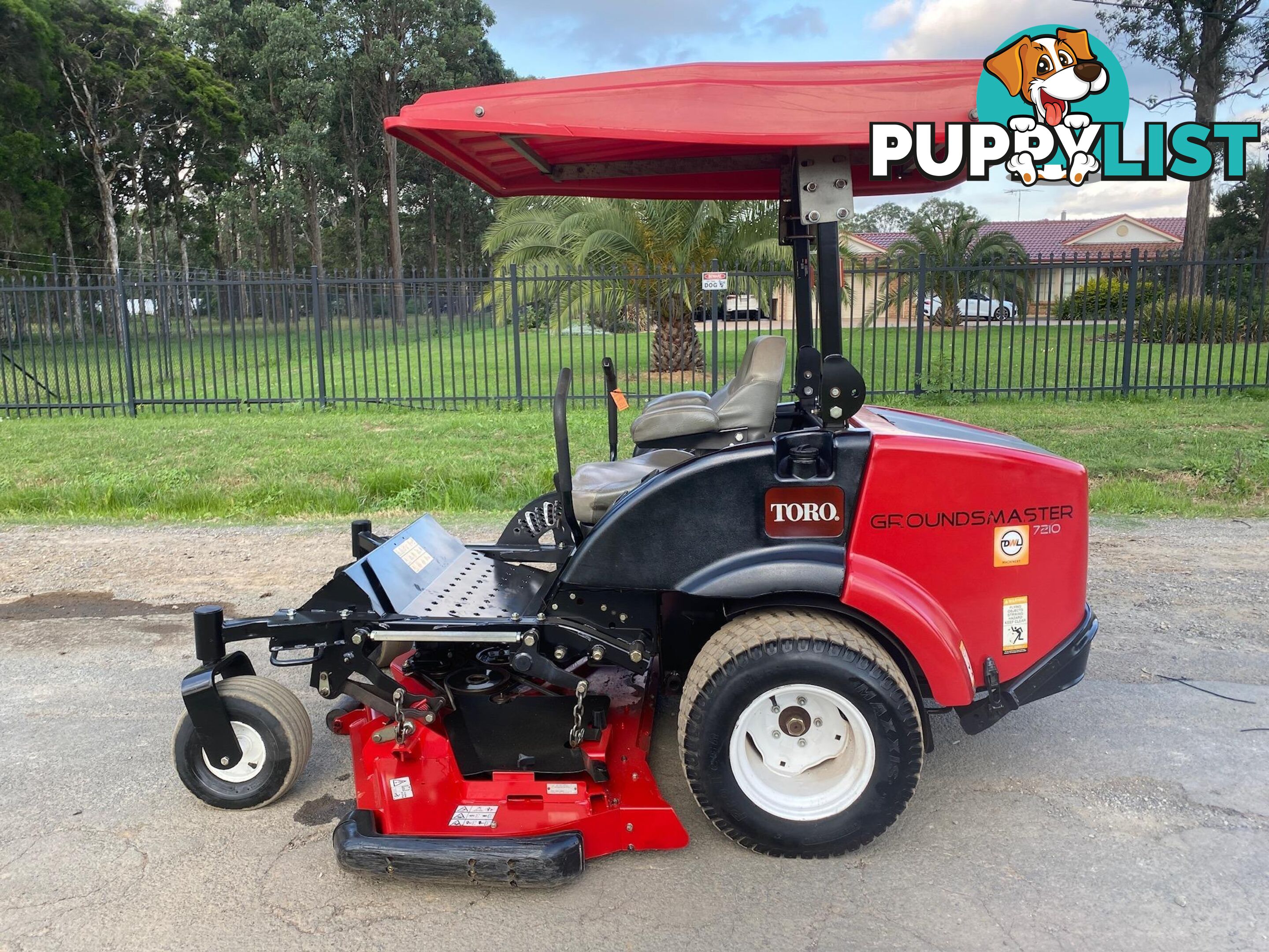 Toro Groundsmaster 7210 Zero Turn Lawn Equipment