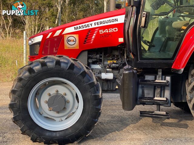 Massey Ferguson 5420 FWA/4WD Tractor