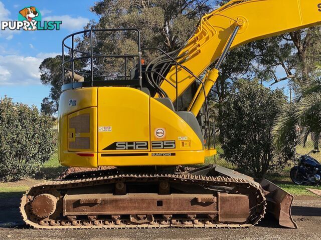 Sumitomo SH235 Tracked-Excav Excavator