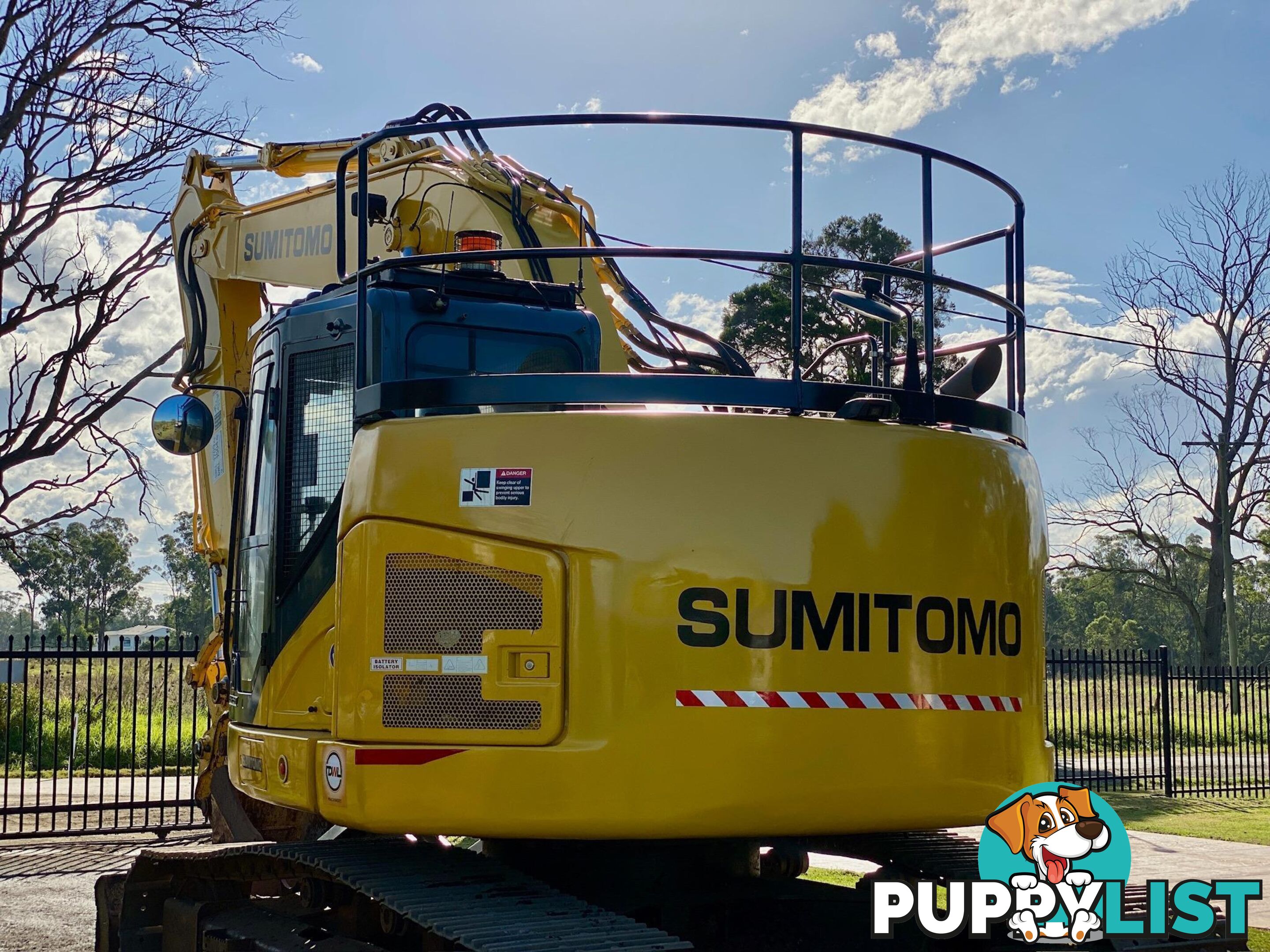 Sumitomo SH235 Tracked-Excav Excavator