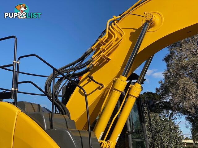 Sumitomo SH235 Tracked-Excav Excavator