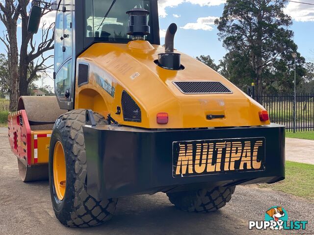 Multipac SSR180 Vibrating Roller Roller/Compacting