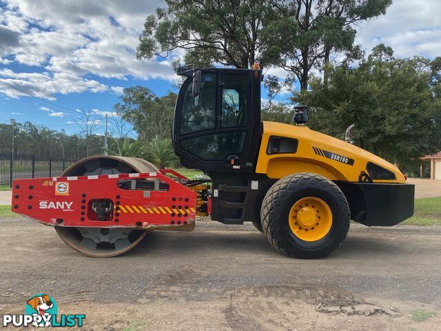 Multipac SSR180 Vibrating Roller Roller/Compacting