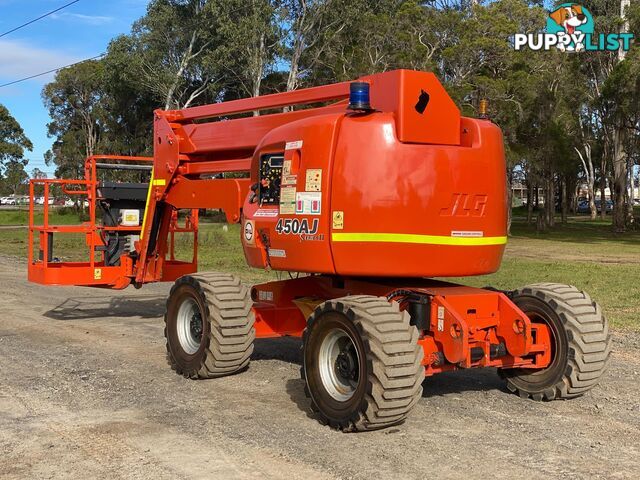 JLG 450AJ Boom Lift Access &amp; Height Safety