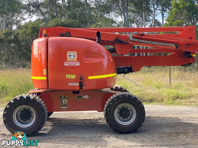 JLG 450AJ Boom Lift Access &amp; Height Safety