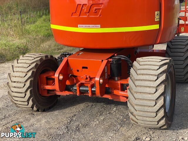 JLG 450AJ Boom Lift Access &amp; Height Safety