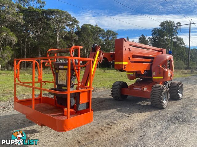 JLG 450AJ Boom Lift Access &amp; Height Safety