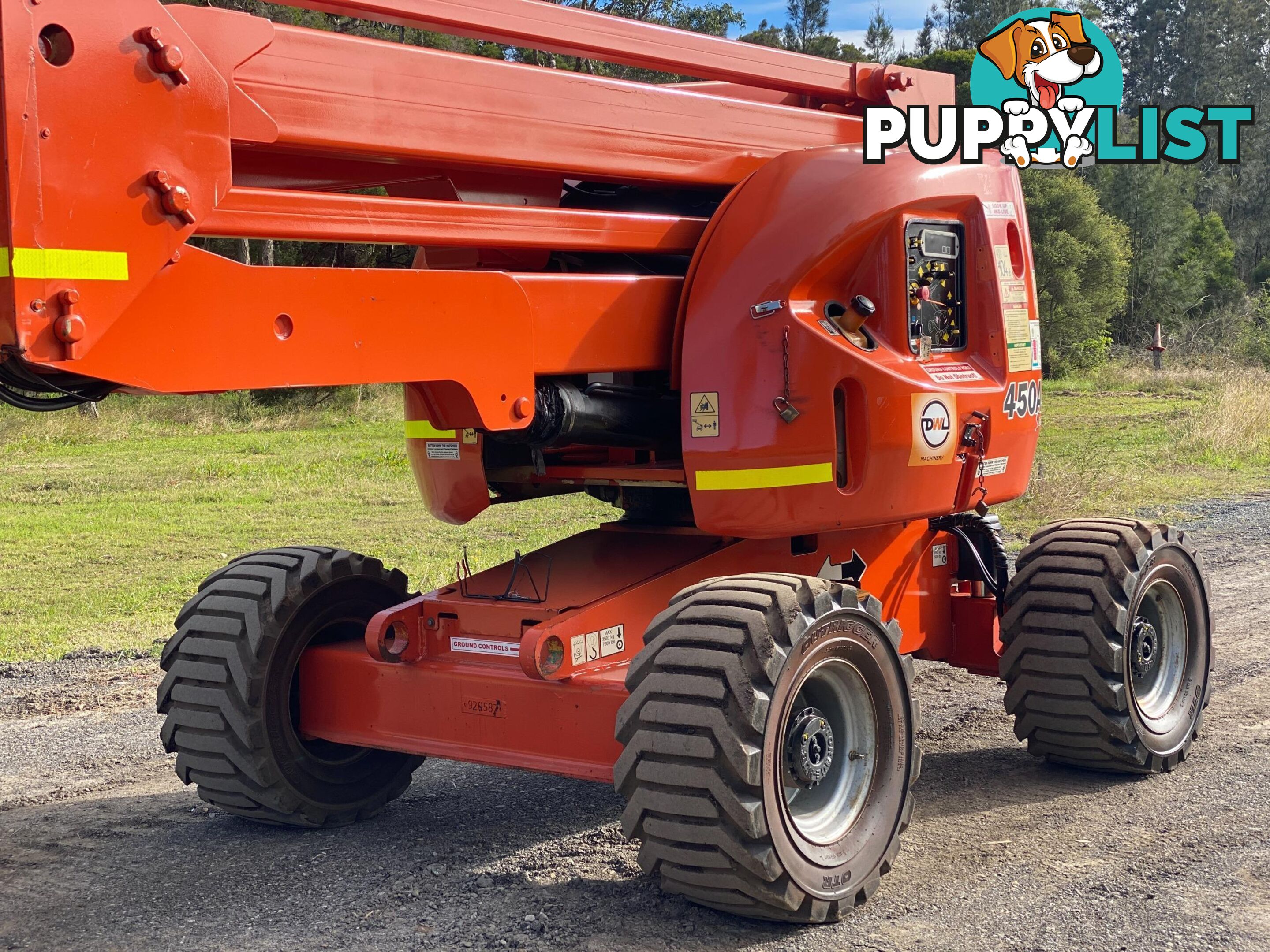 JLG 450AJ Boom Lift Access &amp; Height Safety