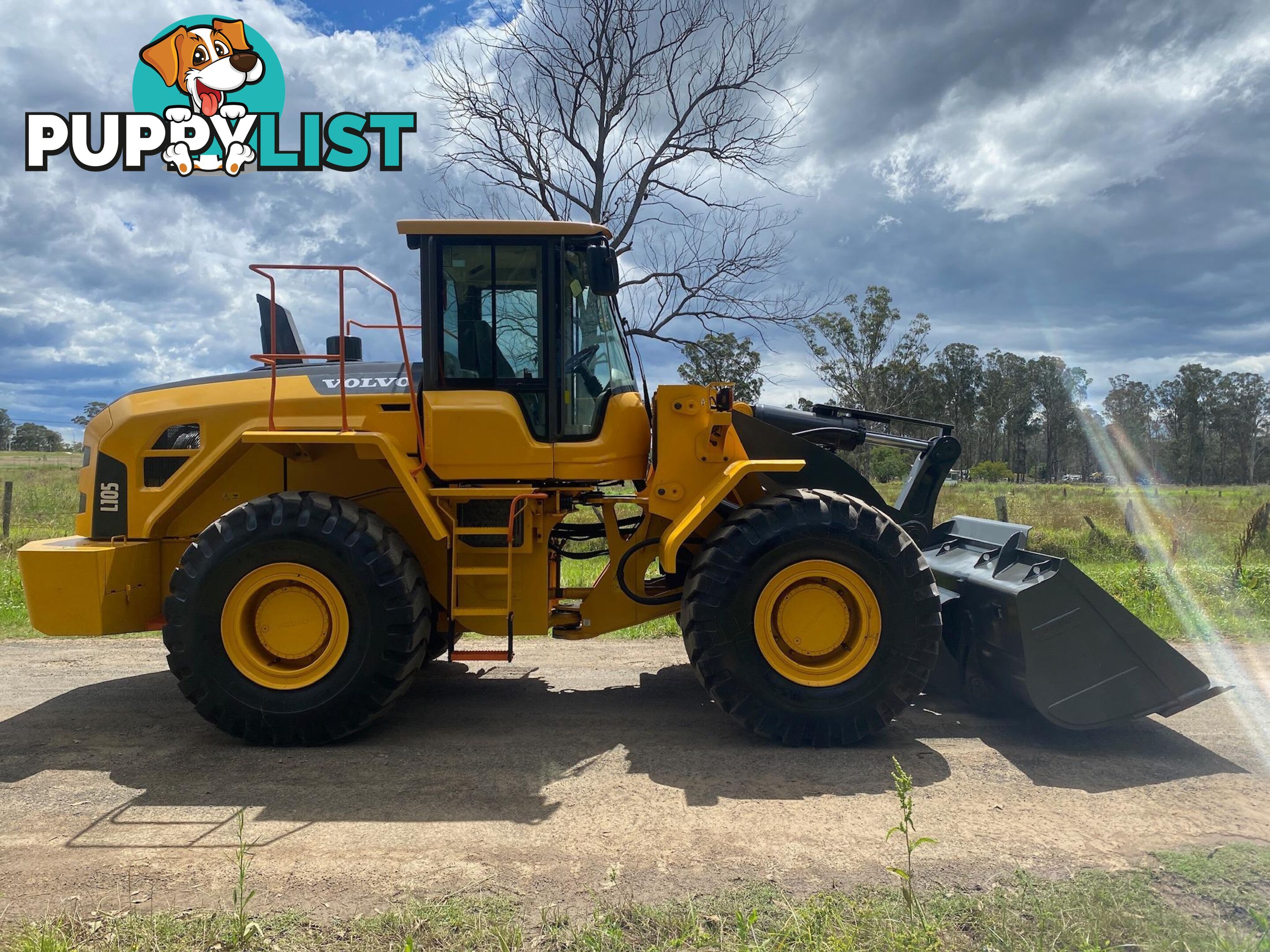 Volvo L105 Loader/Tool Carrier Loader