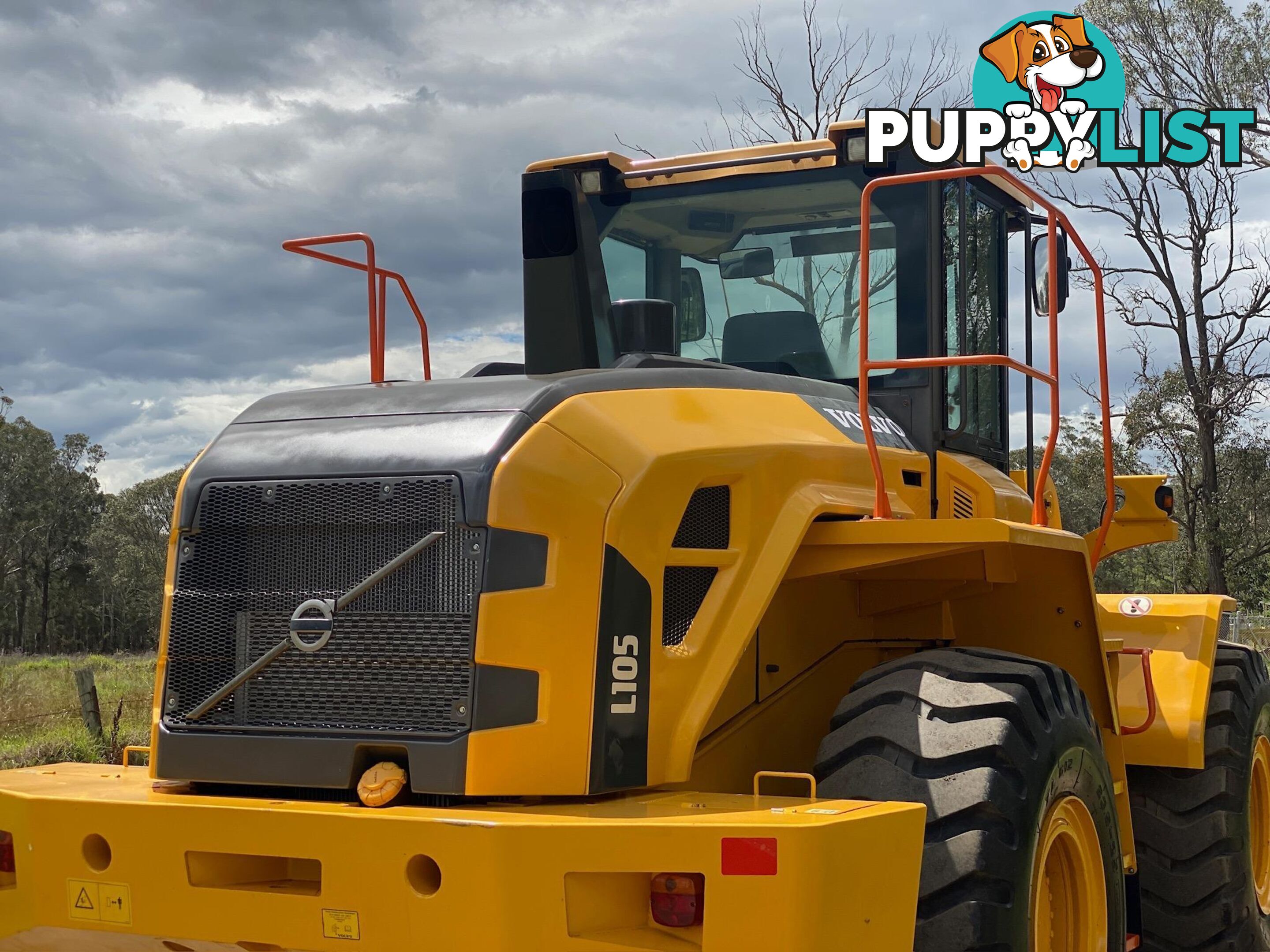 Volvo L105 Loader/Tool Carrier Loader