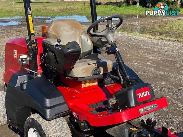 Toro 3200 Front Deck Lawn Equipment